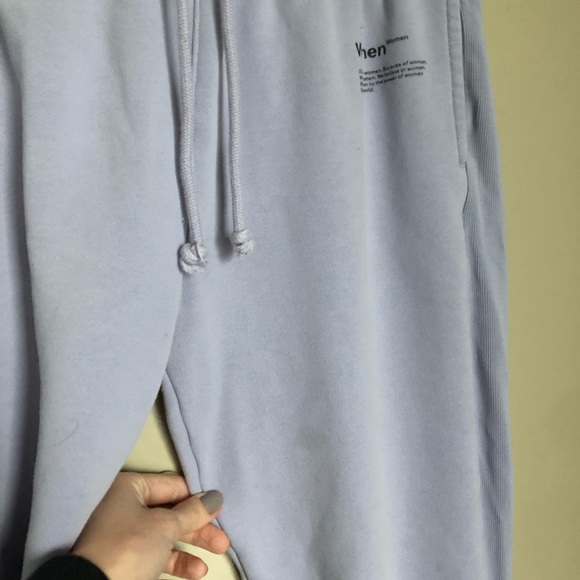 ARITZIA TNA Limited Edition International Women’s day CozyAF sweatpants, SZ M - Picture 5 of 5